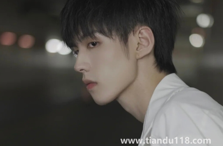 老說沒錢的男人啥心態(tài)（男朋友說自己沒錢了怎么回答）