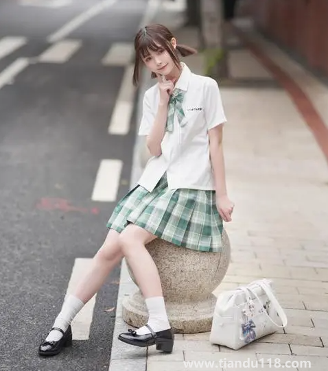 2022高考可以穿jk嗎(高考穿什么參加考試合適)(圖3) 2022高考可以穿jk嗎3