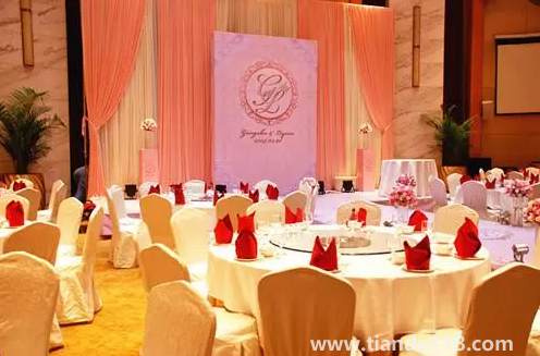 2022年農歷8月辦酒席的好日子有哪些(預定酒席注意什么)(圖3) 2022年農歷8月辦酒席的好日子有哪些3