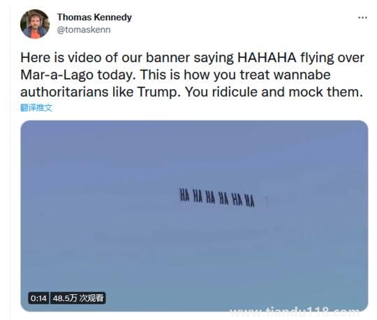 飛機在特朗普家門口拉橫幅嘲諷（引起全美輿論嘩然）