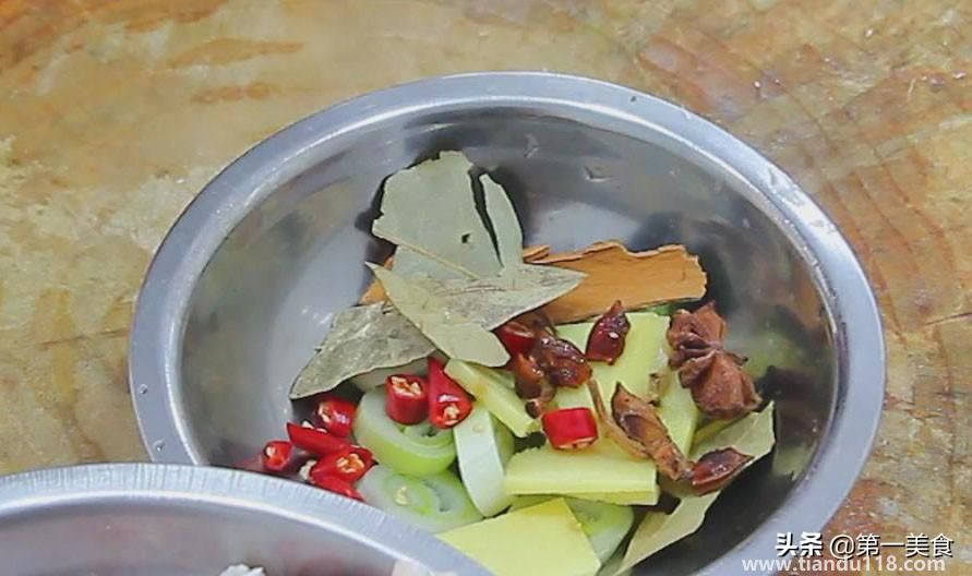 紅燒豬蹄的做法（紅燒豬蹄怎么做）(圖5)