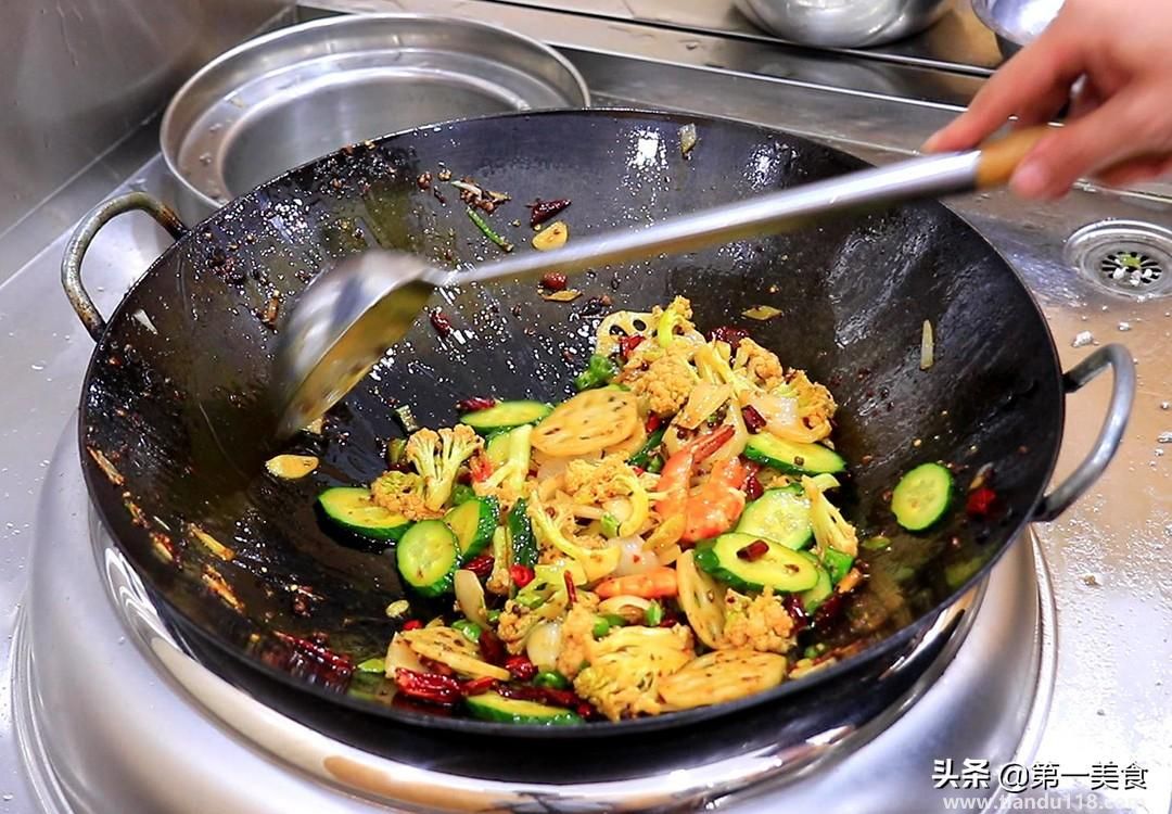 干鍋蝦的做法（干鍋蝦怎么做）(圖8)