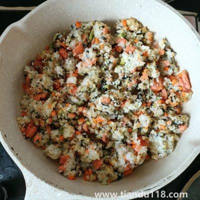 飯團(tuán)的做法（飯團(tuán)怎么做）(圖9)