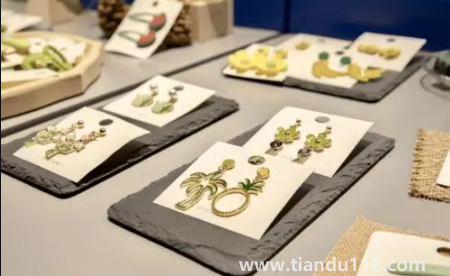 五金在領(lǐng)證前買(mǎi)還是領(lǐng)證后買(mǎi)2