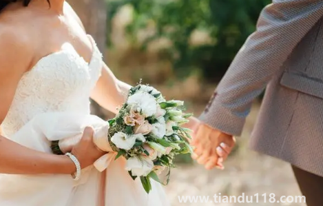 新娘進門不能超過幾點(新娘進門時間是怎么選的)(圖3) 新娘進門不能超過幾點3