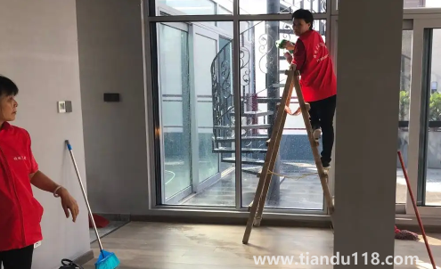 什么叫開荒保潔和深度保潔（100平米開荒保潔多少錢 ）