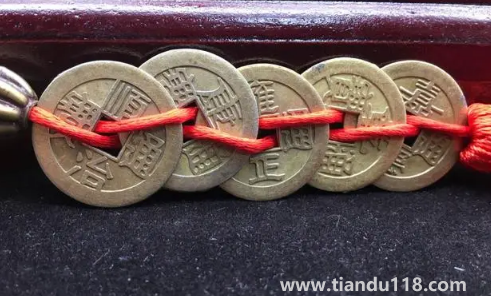 臥室門對門要掛五帝錢嗎(五帝錢可以正對大門掛嗎)(圖3) 臥室門對門要掛五帝錢嗎3