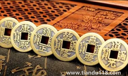 五帝錢(qián)化大門(mén)煞怎么放(為什么五帝錢(qián)可化煞)(圖2) 五帝錢(qián)化大門(mén)煞怎么放2