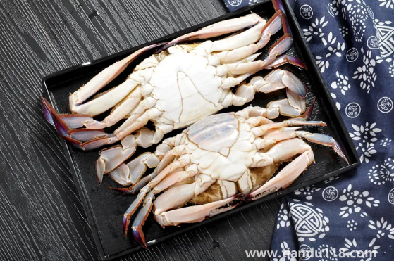 梭子蟹青殼還是黃殼好(梭子蟹怎么挑選)(圖1) 梭子蟹青殼還是黃殼好1