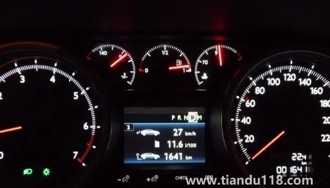 1.8t的車(chē)百公里油耗大約是多少3