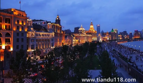 上海10月份能穿短袖嗎2