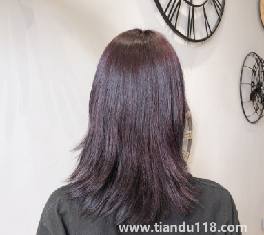 黑紫色染出來為什么是黑色(不漂的黑紫色掉色是什么顏色)(圖3) 黑紫色染出來為什么是黑色3