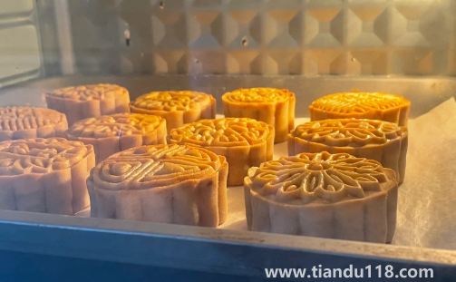 不做月餅的時(shí)候廠家在干嗎1