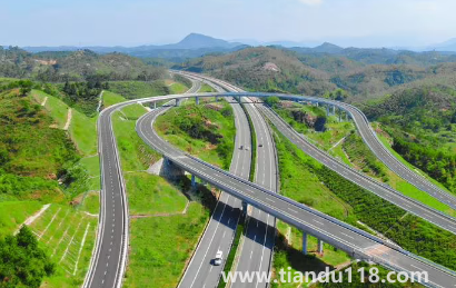 2023春節(jié)高速提前幾個小時上可以嗎(春節(jié)上高速不想錯過免費(fèi)通行時間小指南)(圖3) 2023春節(jié)高速提前幾個小時上可以嗎3