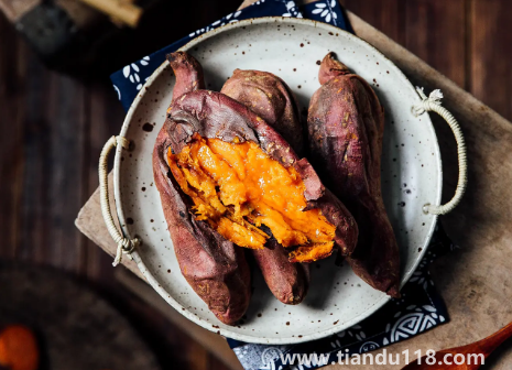 空氣炸鍋烤紅薯用錫紙還是油紙好一點(diǎn)(空氣炸鍋版烤紅薯的做法)(圖2) 空氣炸鍋烤紅薯用錫紙還是油紙好一點(diǎn)2