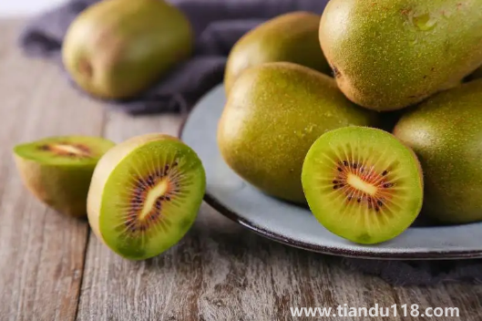 獼猴桃切開了放了一晚上能吃嗎1