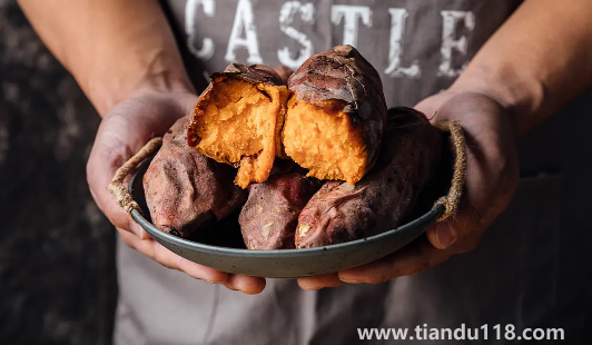 烤紅薯和米飯哪個(gè)熱量高（烤紅薯怎么吃不會(huì)胖）