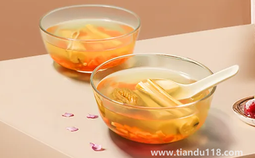 甘蔗和冰糖一起煮水的功效與作用(吃甘蔗的注意事項)(圖1) 甘蔗和冰糖一起煮水的功效與作用1