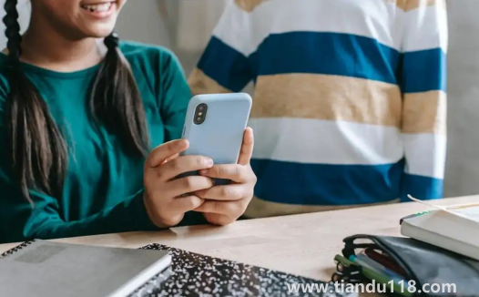 手機(jī)輻射和微波爐輻射哪個(gè)大1