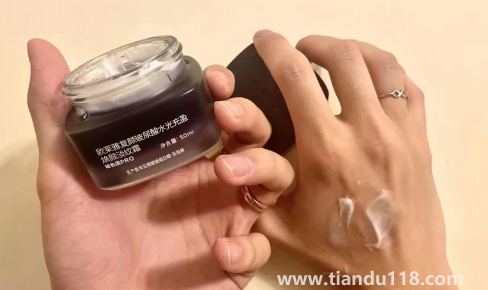 歐萊雅20面霜適合多大年齡用1