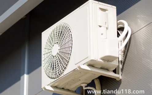 空調(diào)內(nèi)機(jī)和外機(jī)哪個(gè)值錢(空調(diào)外機(jī)一般多少錢一臺(tái))(圖1) 空調(diào)內(nèi)機(jī)和外機(jī)哪個(gè)值錢1