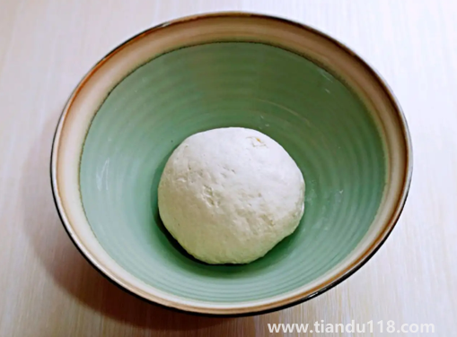 發(fā)面過了一夜晚早上還能做嗎3