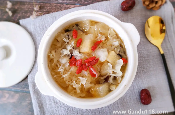 冰糖雪梨適合有痰還是無痰（冰糖雪梨止咳化痰做法）