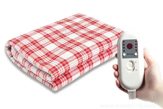 睡電熱毯可以裸睡嗎1