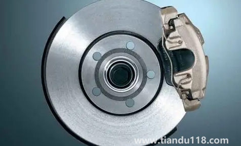 剛換的剎車片發(fā)燙糊味是正常嗎3