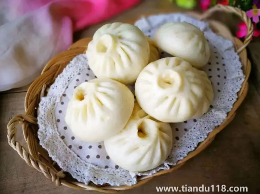 包子蒸成什么樣算熟了(包子蒸多少分鐘就熟了)(圖3) 包子蒸成什么樣算熟了3