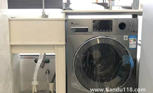 租客洗衣機(jī)用了一年壞了誰負(fù)責(zé)2