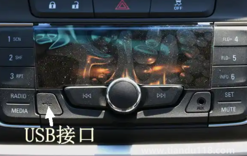 為什么車上的usb接口不能給蘋(píng)果手機(jī)充電2