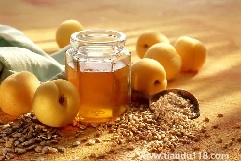 蜂蜜冬天像豬油一樣凝固是真的嗎2