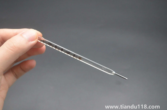 體溫計(jì)使用前甩到多少度（體溫計(jì)使用注意事項(xiàng)）