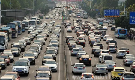 2023年前高速什么時候開始堵車（高速堵車怎么辦）