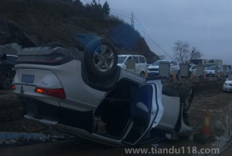 2023臘月二十九上高速會(huì)堵多久（春節(jié)上高速怎么避開(kāi)堵車）